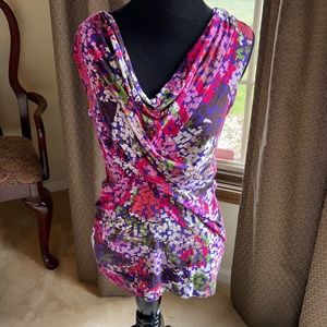 Cabi mosaic draped cowl wrap tee. M.  948